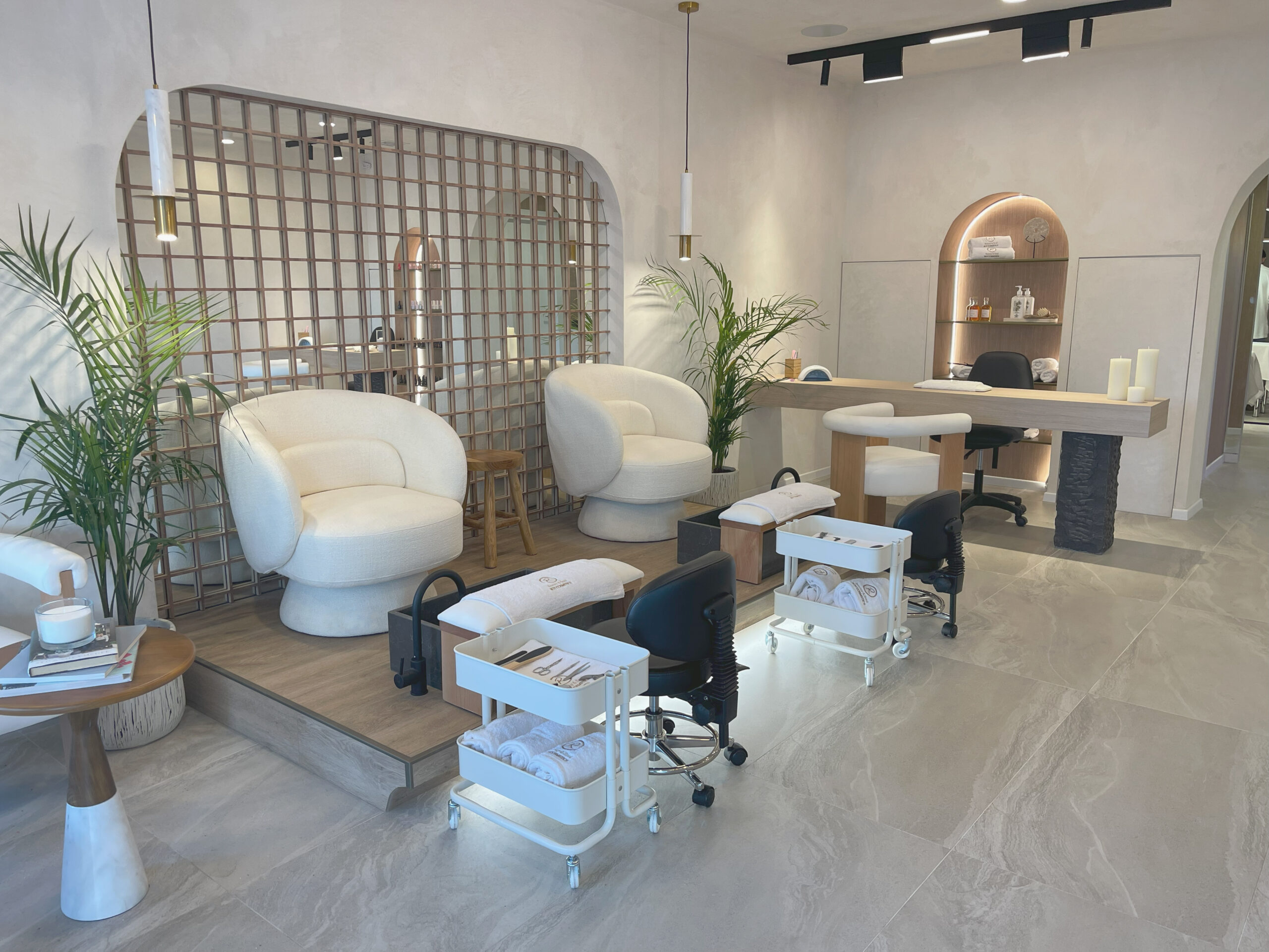 Projects ROY COSMETICS